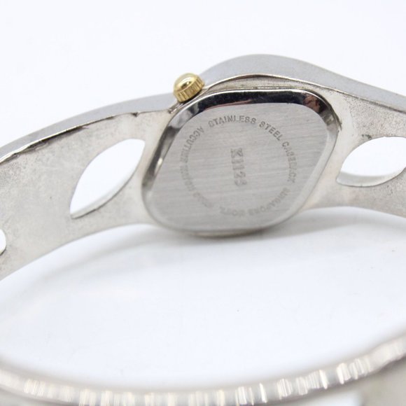 Vintage VIVANI Watch Womens Silver Tone Stainless Steel Bracelet Style Quartz - Picture 8 of 8